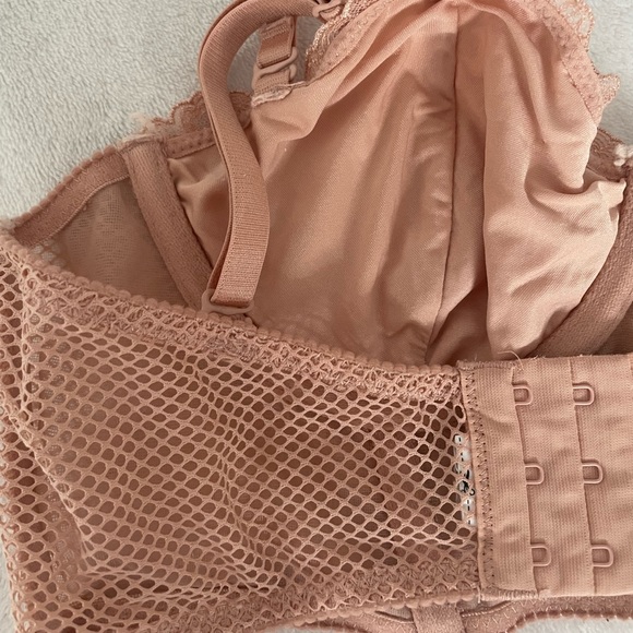 Light Pink Lace Bralette - Picture 4 of 4